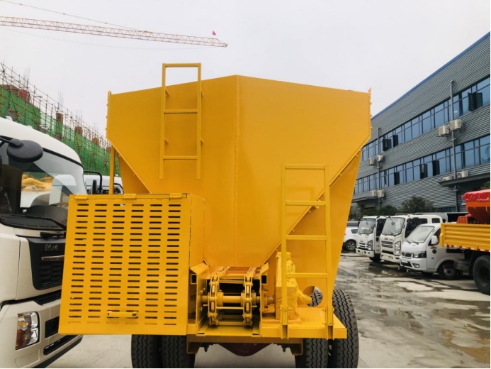 10方融雪撒布機